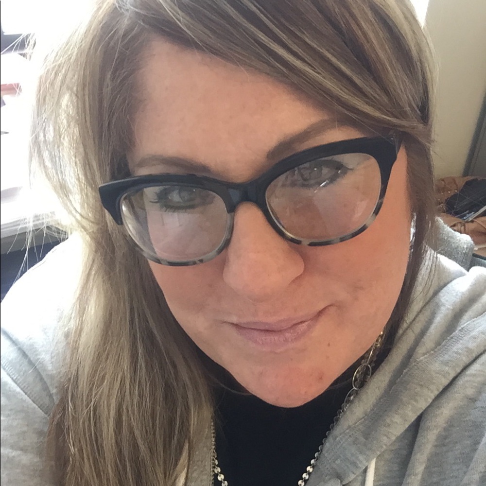 Meet your Posher, Becky
